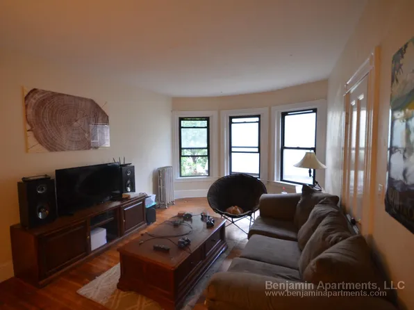 40 Cedar St, Somerville, MA