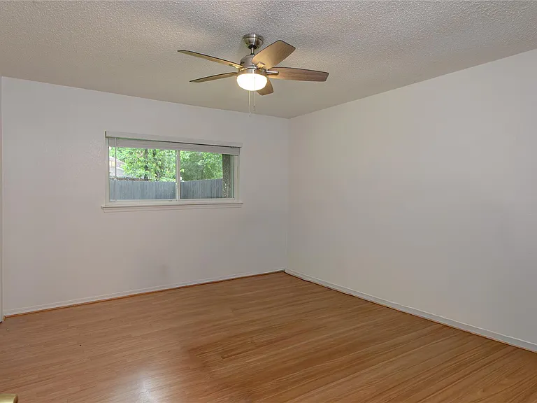 4110 Garden Springs Dr — Photo 8