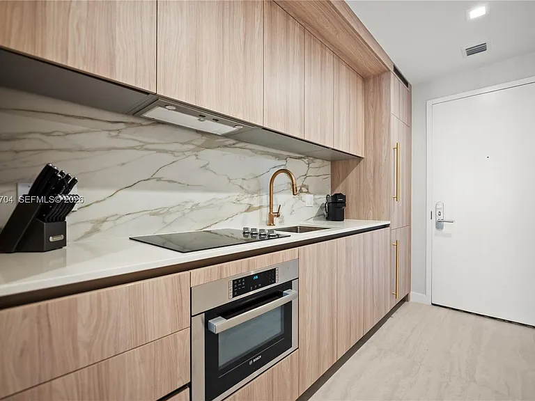 77 SE 5th St #1604 — Photo 2