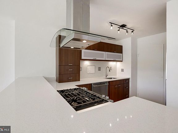 4th image of 6621 Wakefield Dr APT 410