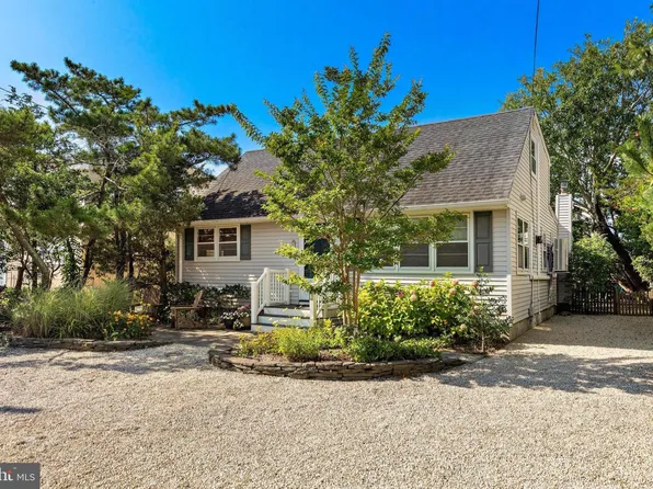 268 N 12th St, Surf City, NJ 08008