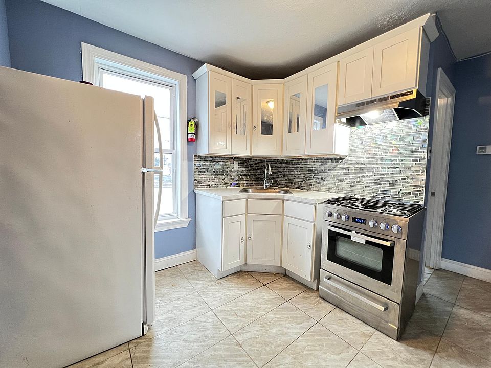 1st image of 234 W End Ave #3
