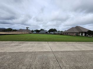 5631 Chene Blanc Dr, Lake Charles, LA 70605