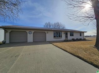 650 S 5th St, Akron, IA 51001