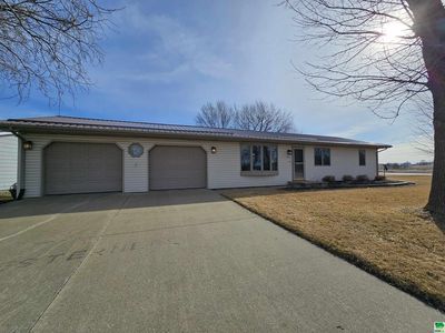 650 S 5th St, Akron, IA, 51001