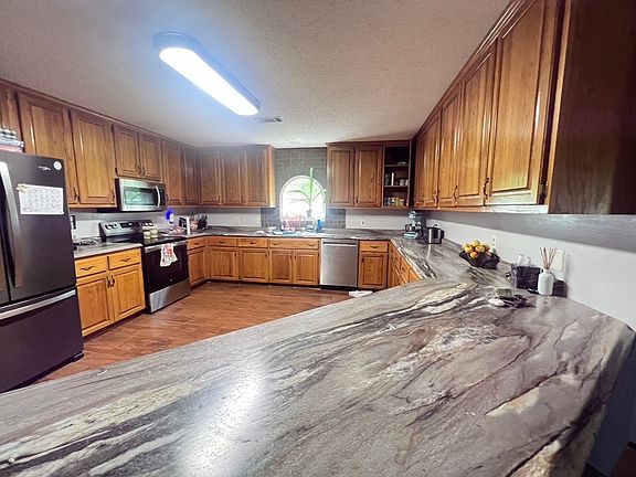 3rd image of 191 Hunter Rd