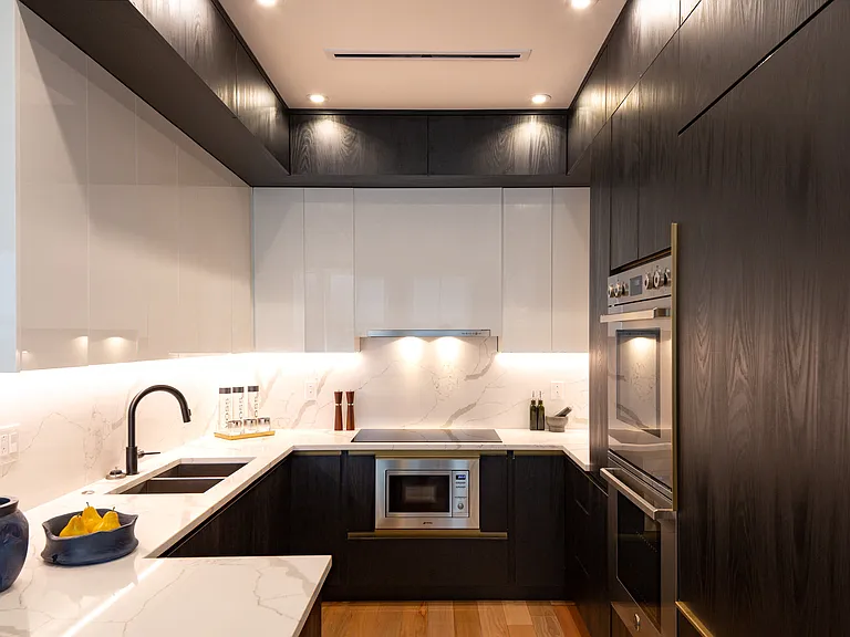 The Atlantic 3 Bedroom Apartment Kitchen