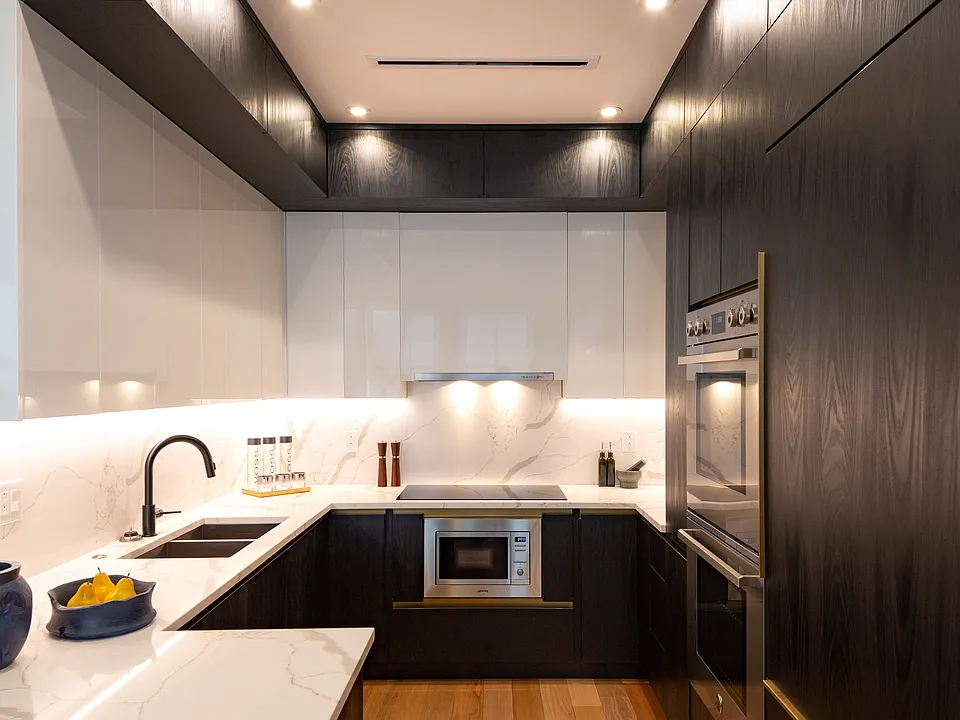 The Atlantic 3 Bedroom Apartment Kitchen