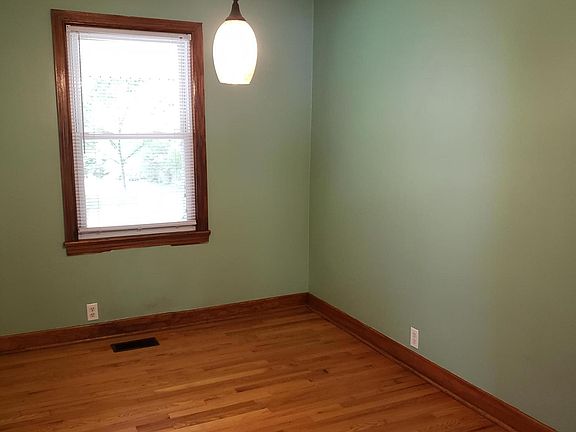 4th image of 3117 Brunswick St
