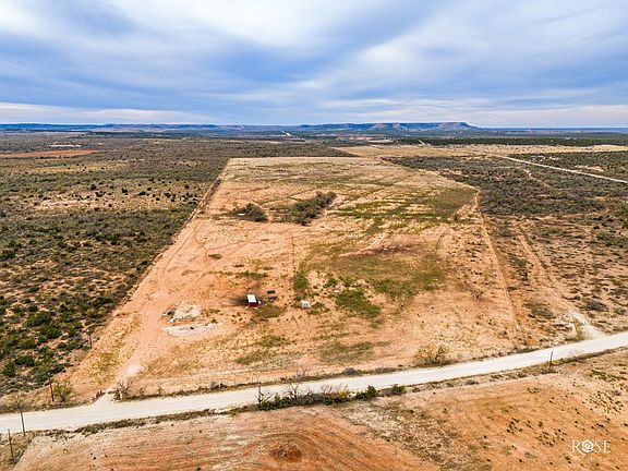 3rd image of 564 Cedar Cove Rd