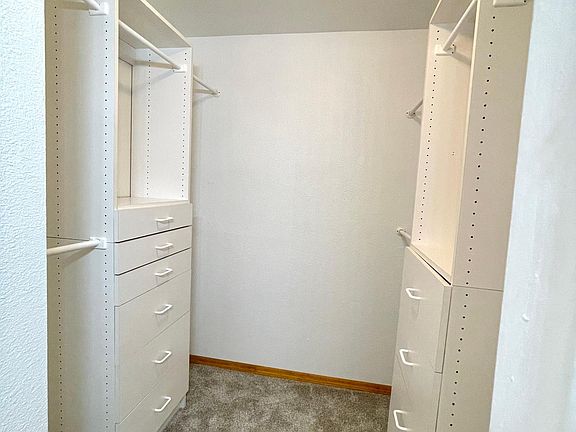 5th image of 4733 Lana Ln