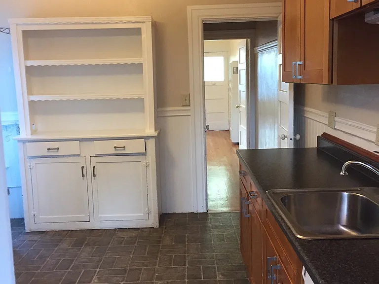 164 Lexington St #2 — Photo 3