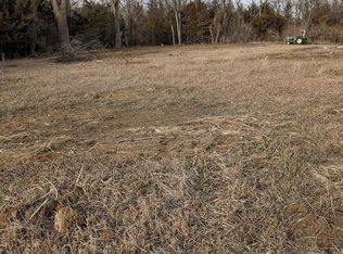 11455 262nd Rd, Effingham, KS 66023