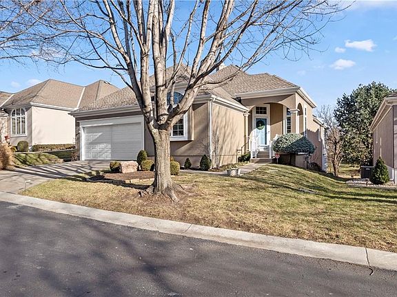2nd image of 13415 Summit Ct