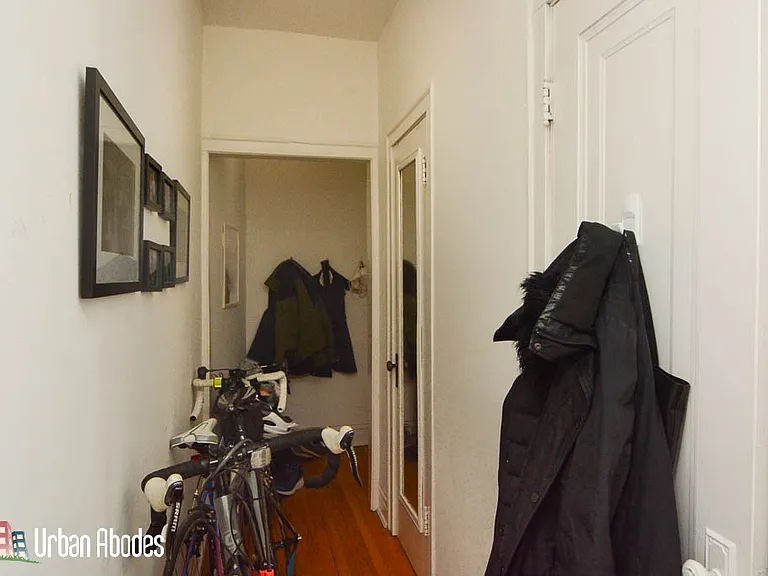 1933 W Crystal St #2AC — Photo 16