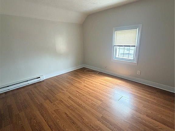 5th image of 41 Carter St