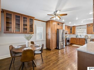 2701 Bradfield Dr, Lincoln, NE 68502