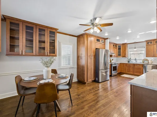 2701 Bradfield Dr, Lincoln, NE 68502