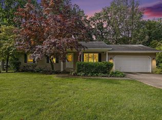 3720 Chamberlain Rd, Buchanan, MI 49107