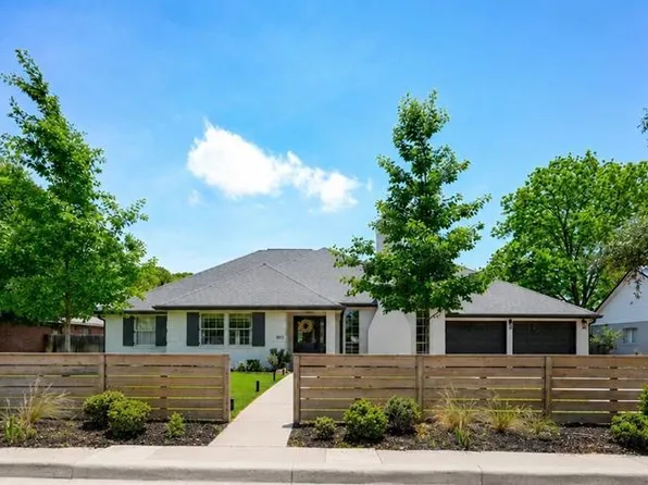 803 N Bowie St, Fredericksburg, TX 78624