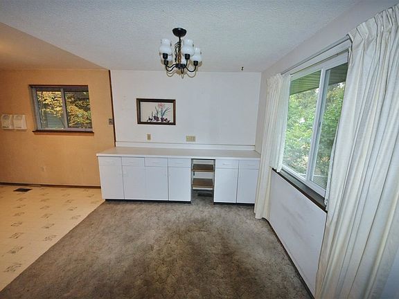5th image of 2908 E 16th Ave