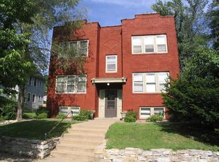 218 Dunlap St N, Saint Paul, MN 55104