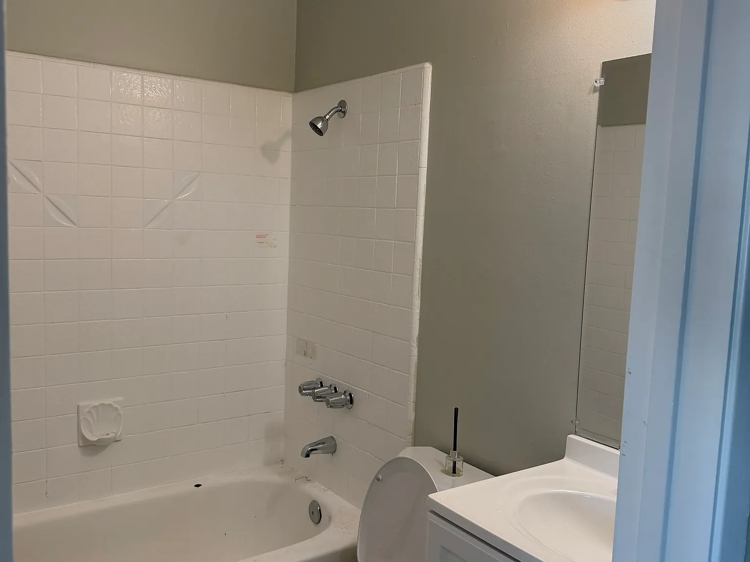 2 bed, 849 sqft, $2,995 — Photo 4