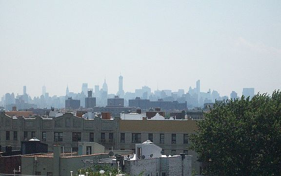 4th image of 697 Dawson St #2B