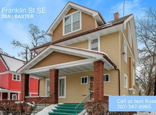 925 Franklin St SE, Grand Rapids, MI 49506