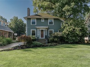 3078 Scarborough Rd, Cleveland Heights, OH 44118