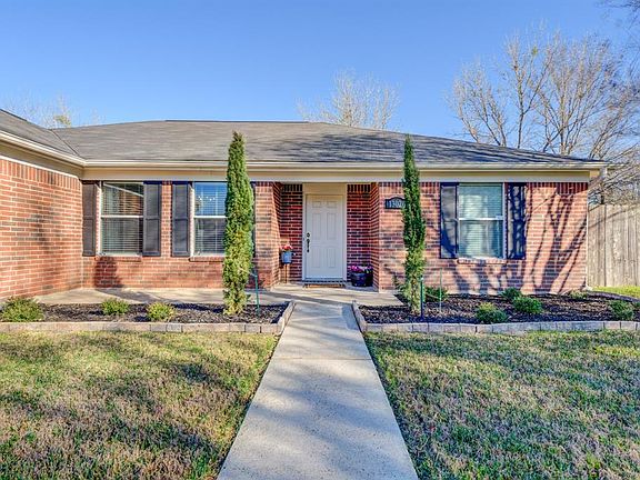 2nd image of 13026 Valleywood Cir