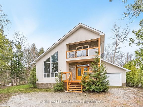 2nd image of 2384 Champlain Rd