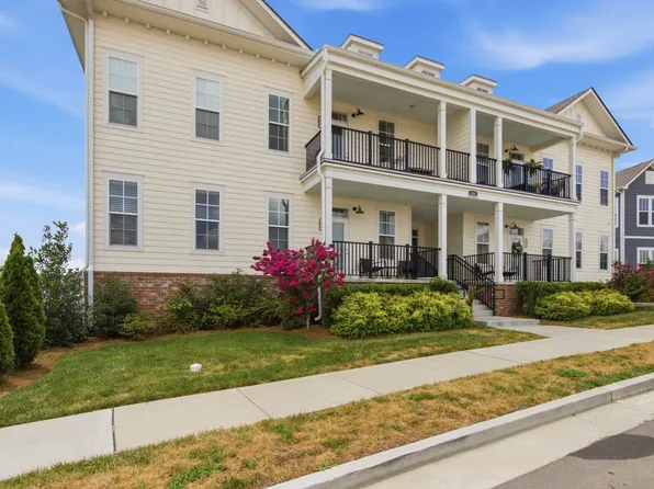 828 Goswell Dr #102, Nolensville, TN 37135
