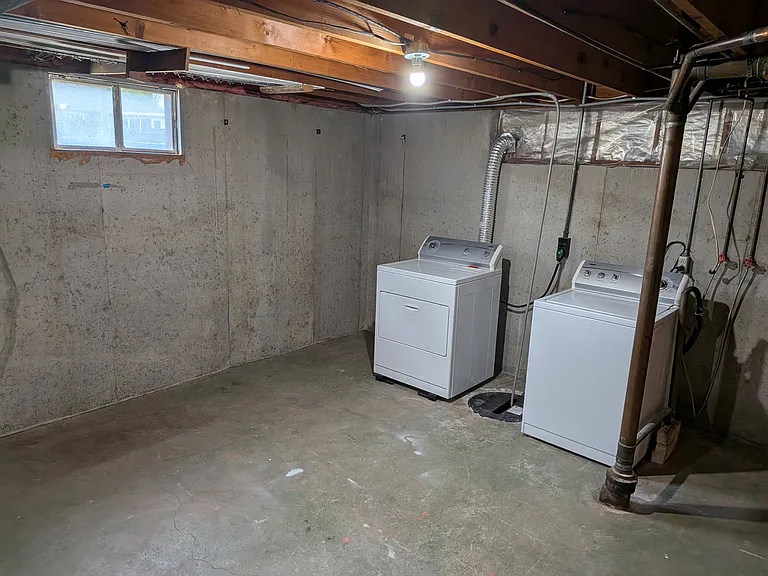 Basement washer and dryer