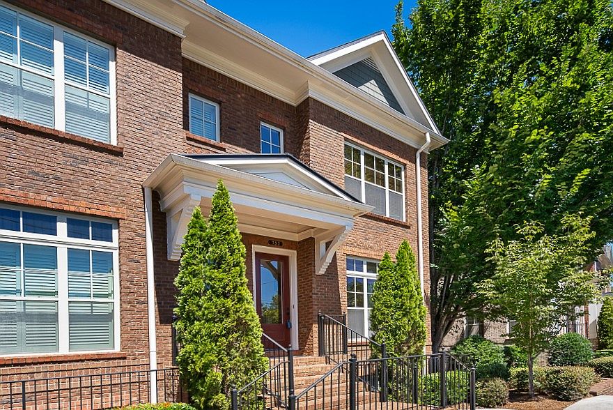 END unit brick townhome