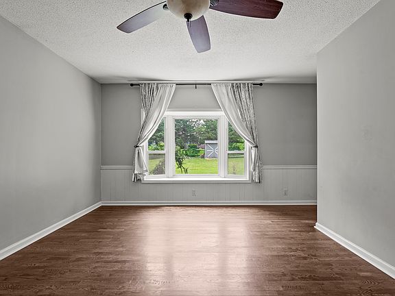 4th image of 3701 W 73rd Ter