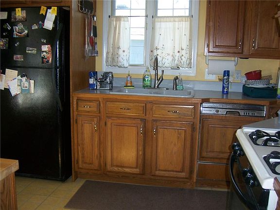 2nd image of 5877 N Kingsley Dr