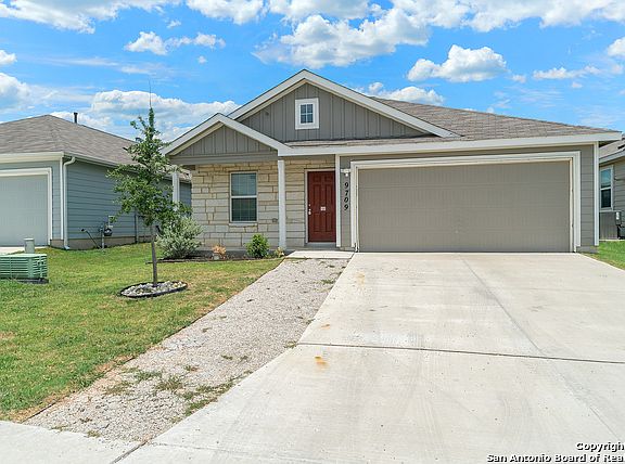 2nd image of 9709 Marbach Brk