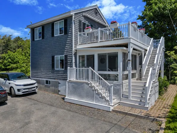 17 Clifford Lane, Wells, ME 04090