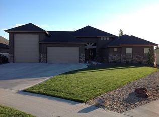 2403 E Honeywood Ct, Meridian, ID 83646