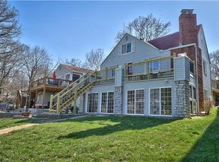 1011 S Shore Dr, Kansas City, MO 64151