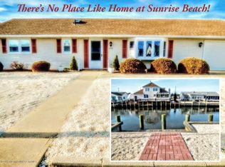 806 Wave Dr, Forked River, NJ 08731