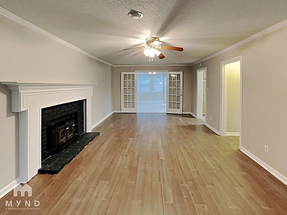 4th image of 429 Dove Valley Rd
