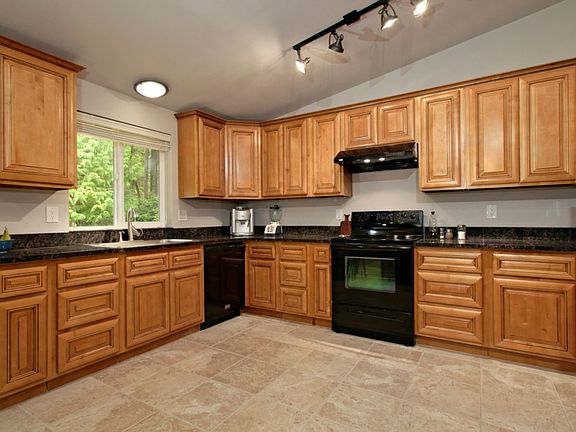 3rd image of 2571 E Saint Andrews Dr N
