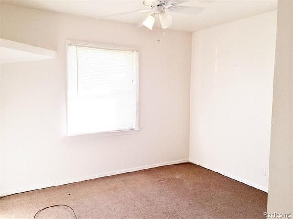 1st image of 26641 Academy St