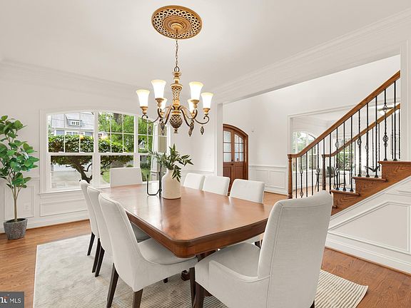 4th image of 7521 Westfield Dr