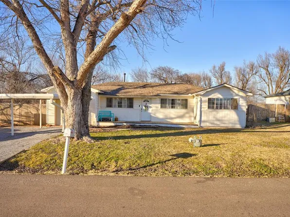 5805 SE 8th St, Midwest City, OK 73110
