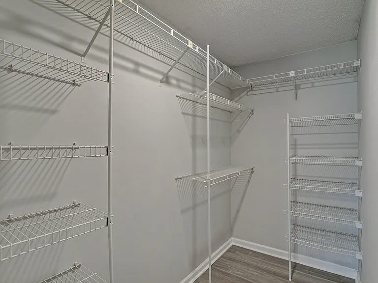 9186 Roan Ln — Photo 18