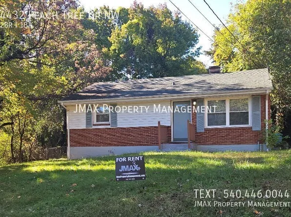 4432 Peach Tree Dr NW, Roanoke, VA 24017