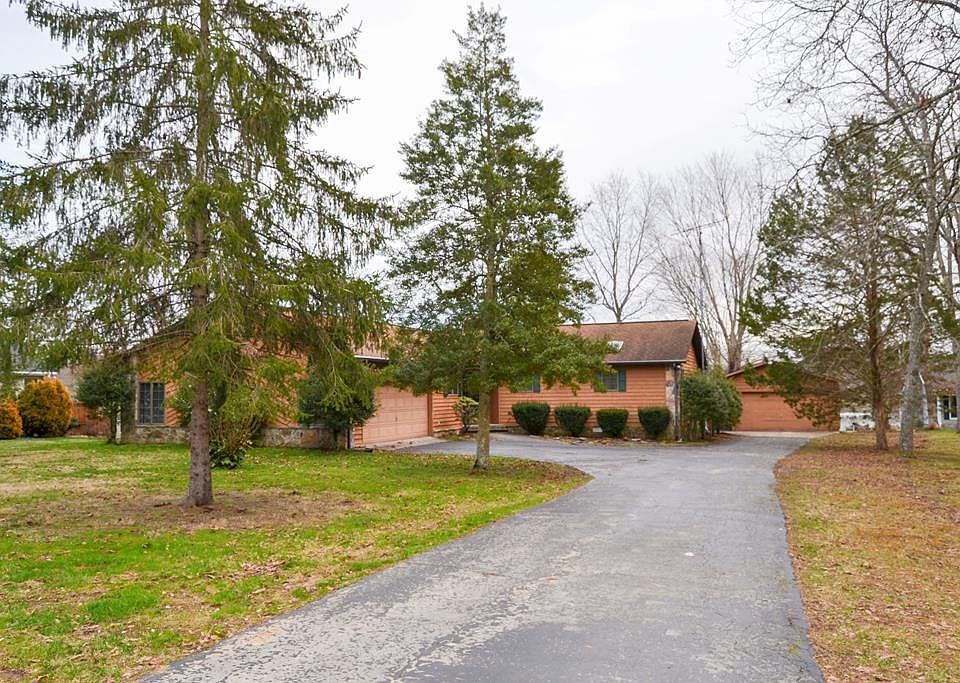 8337 Cherokee Trl, Crossville, TN 38572 Zillow